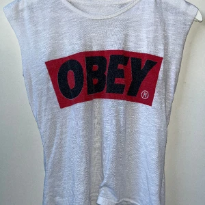 T-shirt  - Använd men inget fel på den 