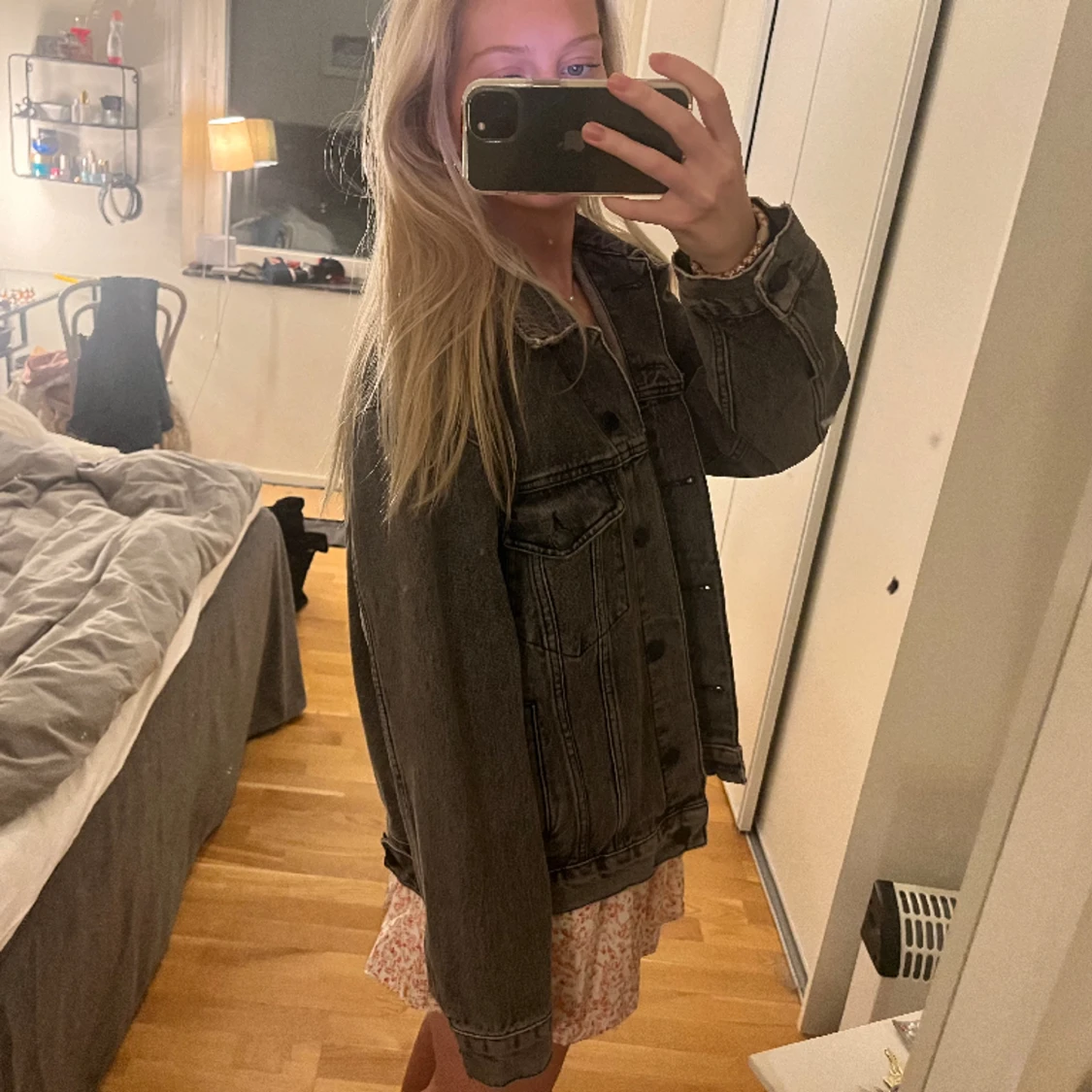 Grå jeansjacka  - 90