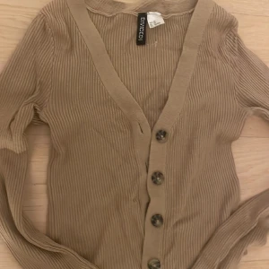 Söt kofta  - Söt kofta i bra skick 