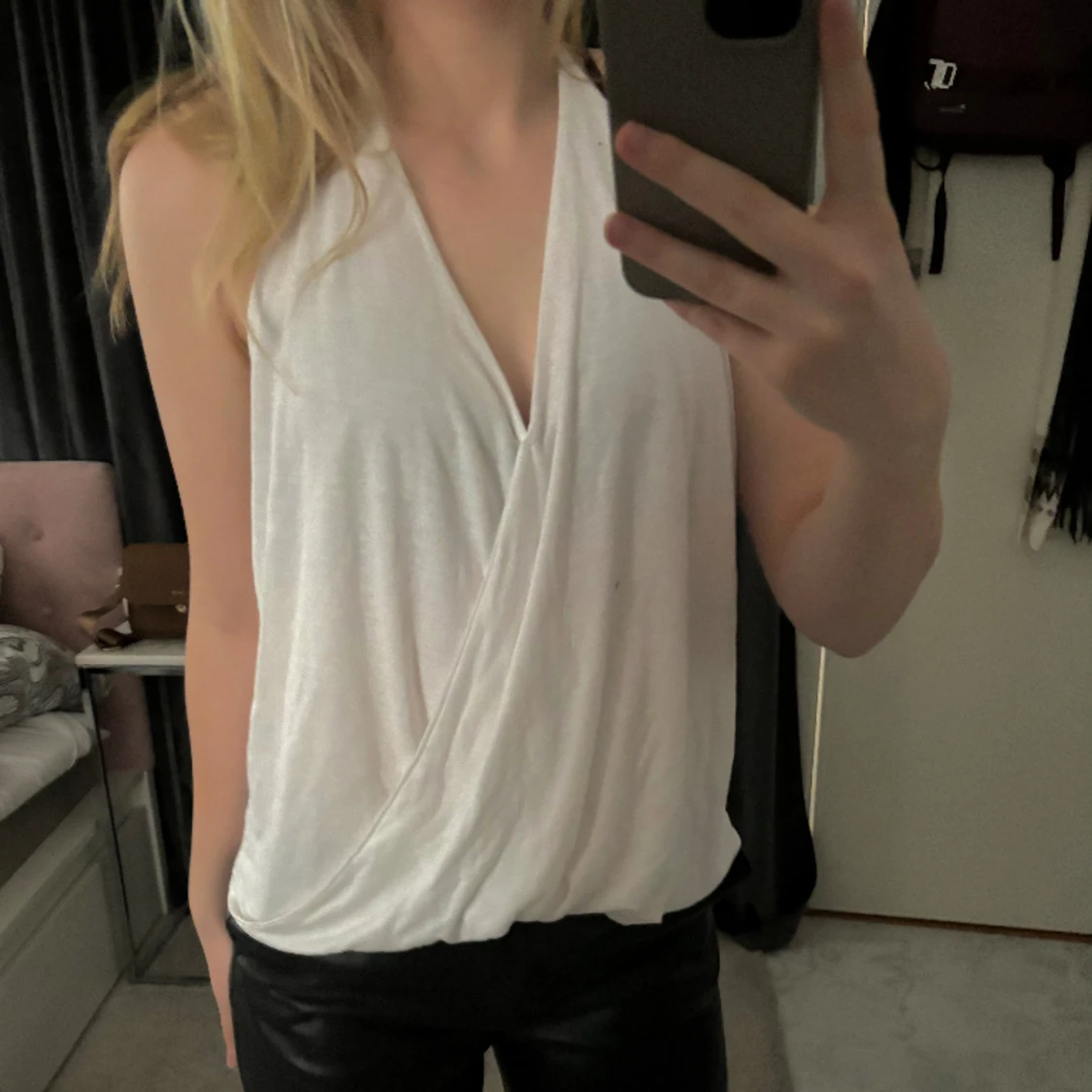 Draperad topp med öppen rygg