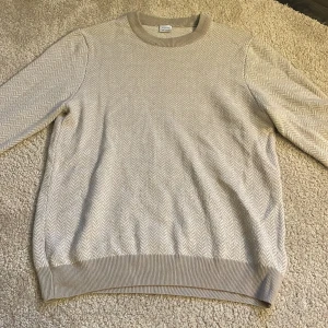 Finstickad tröja - Mönstrad finstickad tröja från defacto ❤️