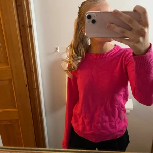 Rosa vila tröja - Jättefin vila tröja, endast använd 2-3 gånger! Storlek xs men passar även s.
