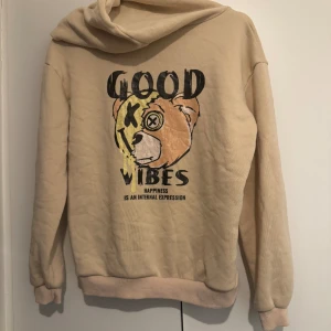 Hoodie  - En hoodie storlek S. Aldrig använd.