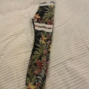 Stronger byxor  - Superfina stronger byxor som har använts många gånger men inte längre. 🩷