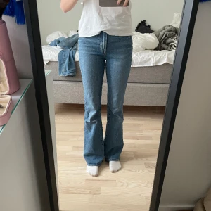 GAP JEANS BOOCUT  - Kontakta mig vid eventuella frågor, vid snabb affär kan pris diskuteras ❣️