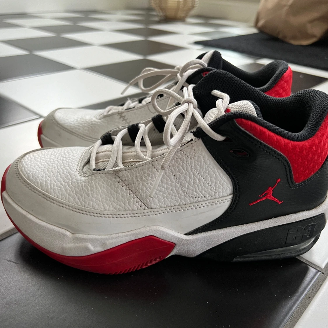 Nike Air Jordan Max Aura 3