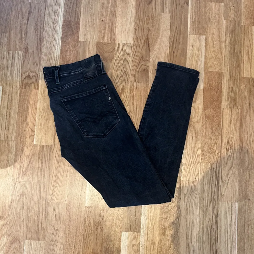 Replay jeans i modellen anbass! Storlek W32/L32! Bra skick!. Jeans & Byxor.