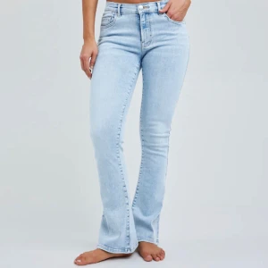Jeans - Jeans från bikbok som inte kommer till användning🥰