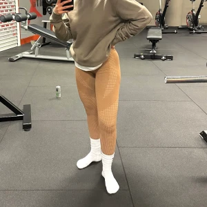 Gymshark Vital Seamless 2.0 leggings - Bruna leggings i storlek XS, använda få gånger. 