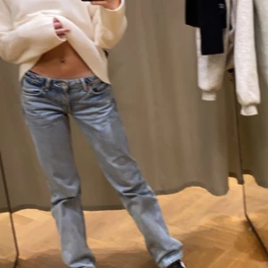 Weekday jeans - Superfina weekday jeans, arrow low W24 L32 