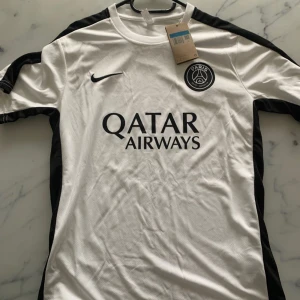 Pag tröja - Den är helt ny, sitter jättebra, inget nummer bakom‼️