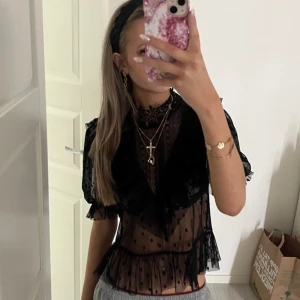 zara topp - ! INTRESSEKOLL ! super fin, inga defekter ❤️‍🔥 