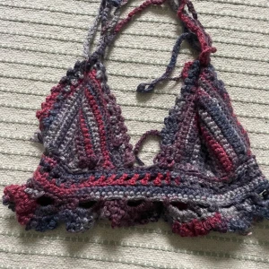 virkad topp - Egenvirkad virkad topp av alrylgarn🤍