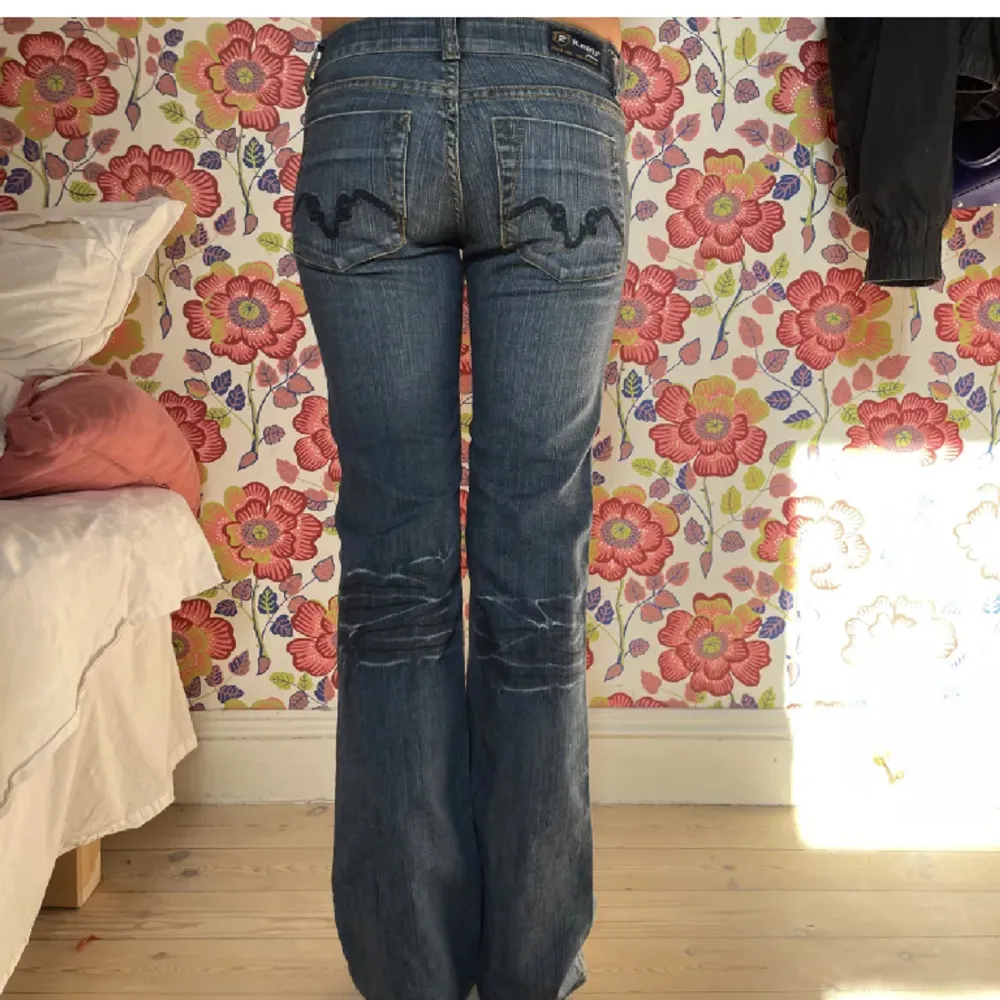 Sååå coola jeans. Lågmidjade och storlek 36.. Jeans & Byxor.