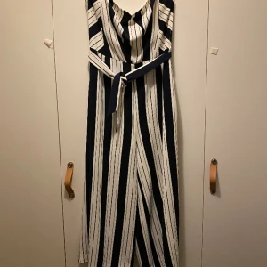 Jumpsuit HM - Culottebyxdress från HM  Nya med prislapp 