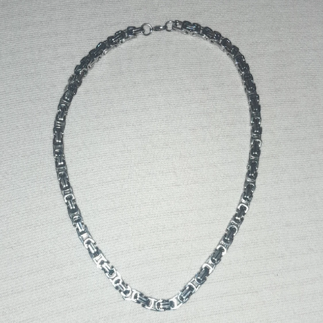Köp silver halsband 