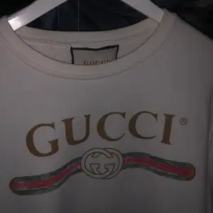 Gucci tröja   Storlek medium