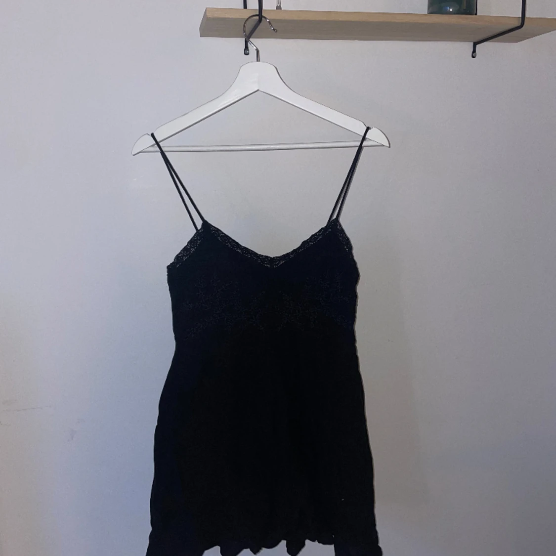 Svart klänning i linne  - 90