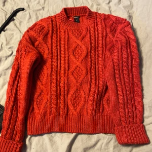 Stickad tröja  - Jätte fin stickad tröja aldrig använt från Lindex👚🩷
