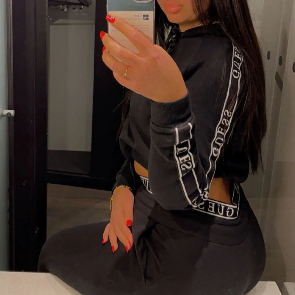 Äkta guess set unikt