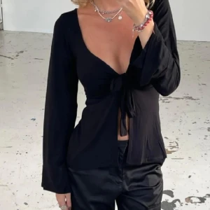 Design by si  - Lägger ut igen pågrund av oseriös köpare. Köpt från Design by si, knappt använd och inga skador. 