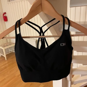 Sport bh  - Sport bh  Stl M Märke: ICIW