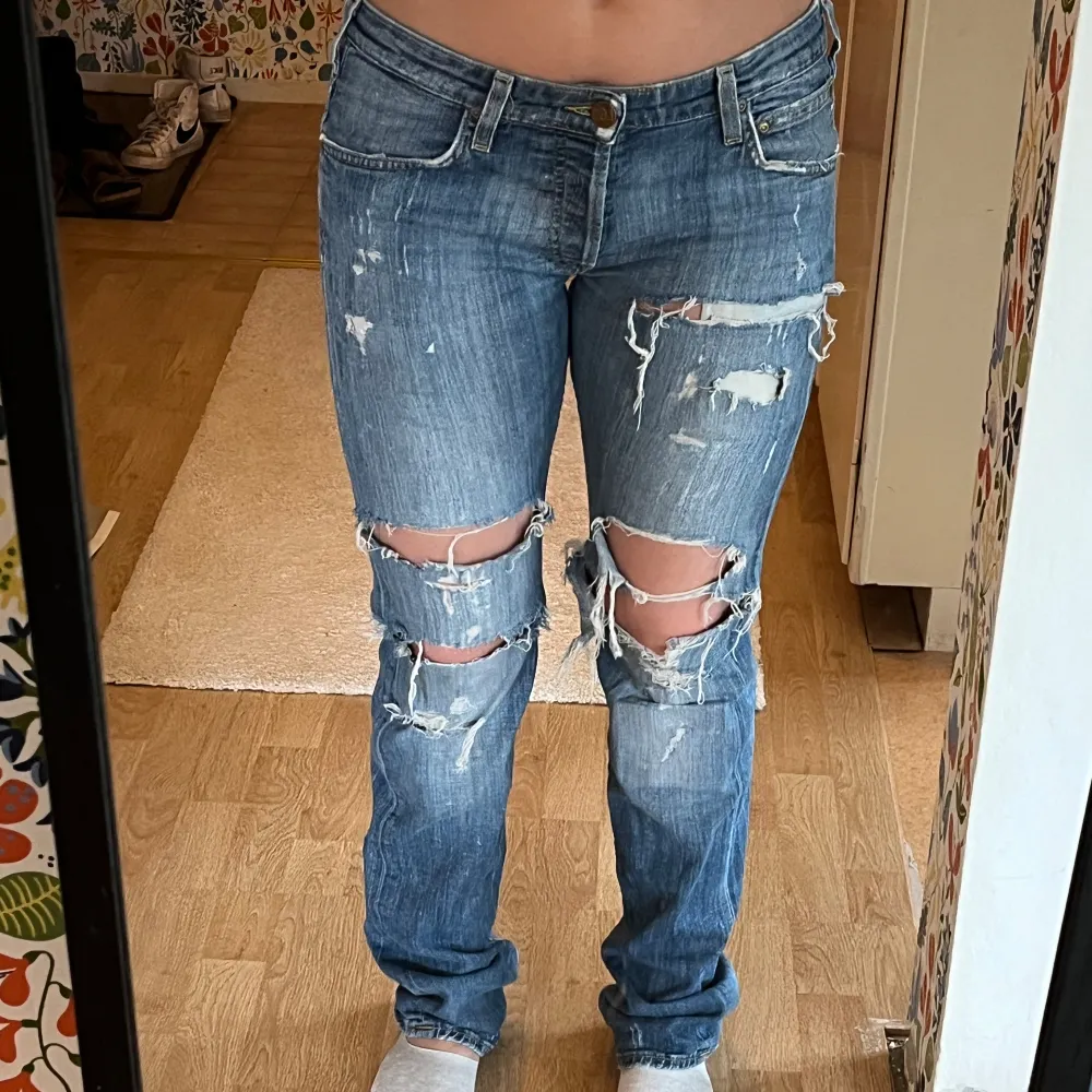 Söndriga jeans, as coola. . Jeans & Byxor.