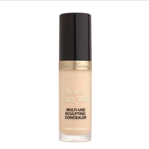 Concealer - Born This Way Concealear av Too Faced i färgen cloud🫶 Köpt i vintras inne på Sephora, ändast använd 2 gånger!!! Fräsch och saniterad❤️ Nypris: 429kr