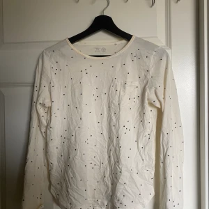 Pyjamas tröja  - Jätte skön pyjamas tröja 