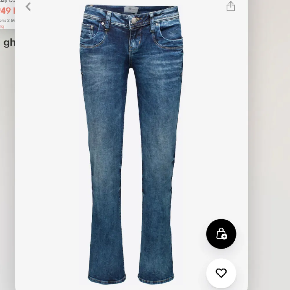 Säljer dessa populära jeans som nästan alltid är slutsålda då de är för korta för mig. . Jeans & Byxor.