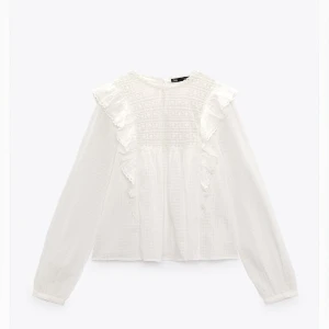 Zara Blus - Aldrig använd pga för liten 🎀 Strl L men passar mer M och S