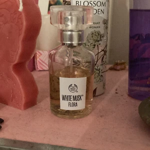 White musk parfym - White musk parfym från the body shop💗