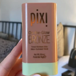 Pixi bronzer - Säljer denna Pixi bronzer som aldrig är använd! Hört att den ger ett super fint glow!! 