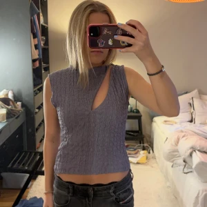 Cut out topp - Jätte fin lila topp i najs material! Ifrån zara❤️❤️