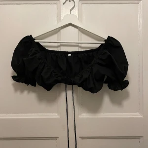 Svart topp - Festtopp, skitsnygggg