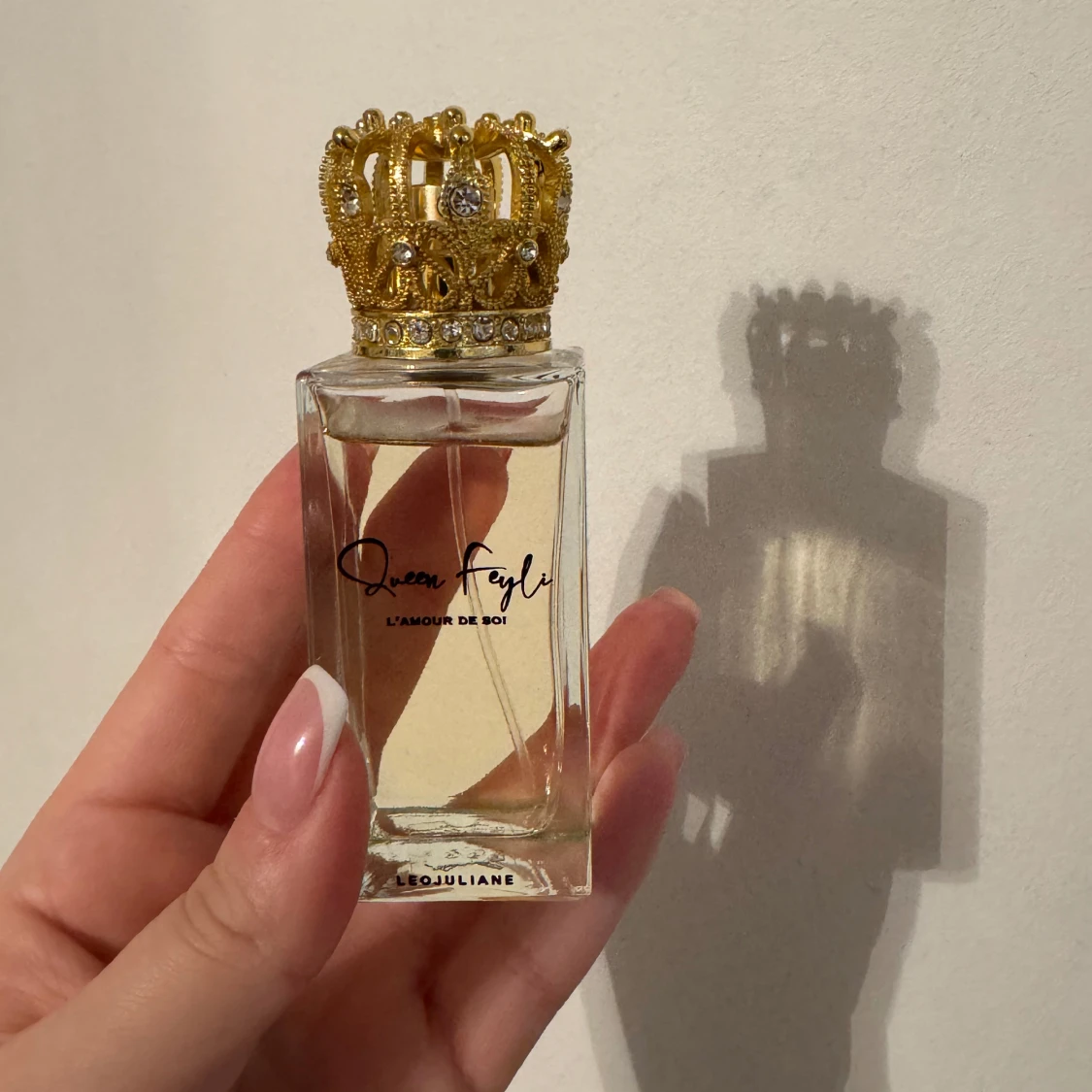 Queen feyli parfym  - 90