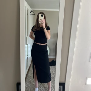 Lång kjol - Långkjol med slits