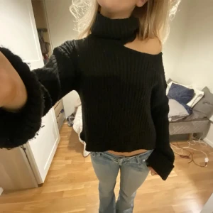 Tröja - Säljer denna snygga tröja!! Storlek s-m, bra skick💕