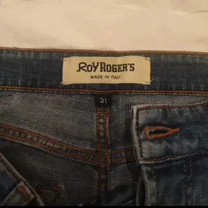 Jeans Roy Roger's, dark blue. Slim fit, size W31. Perfect conditions.