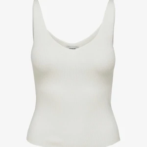 Linne - Ett vit linne som jag säljer nu det är storlek L men jag har storlek M och den passar mig.