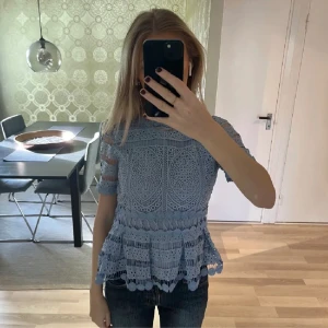 Maje topp  - Suuper fin men tyvärr för liten för mig som har M