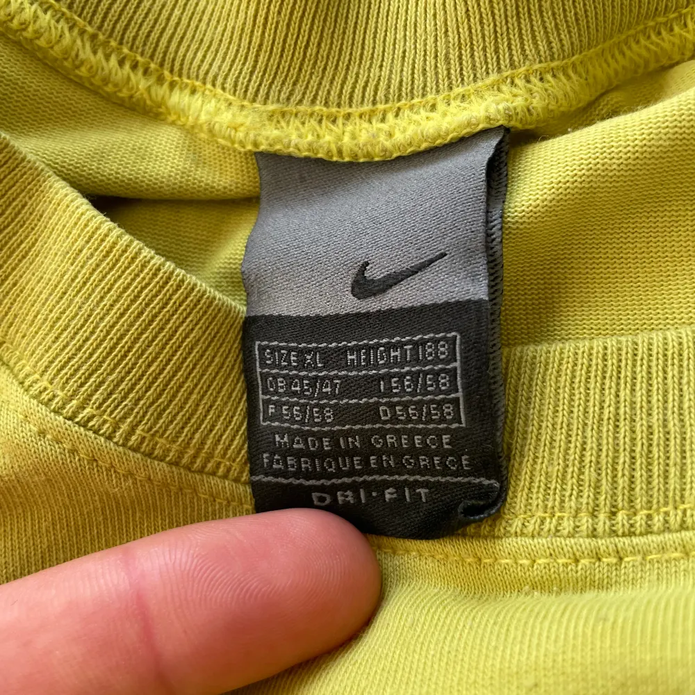 Nike TN brasilien tröja från 00-talet. Skick: 9/10. T-shirts.