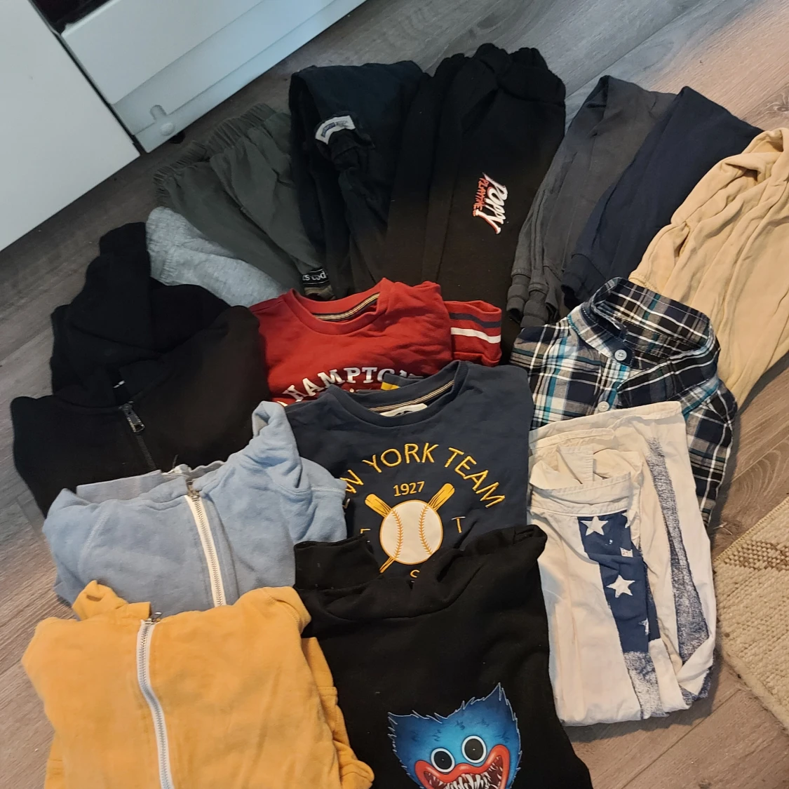 Klädpaket st 134/140