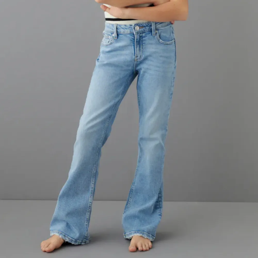 Jätte fina jeans från Gina som inte passar mig i längden mer, pris går att diskutera🫶🏻. Jeans & Byxor.