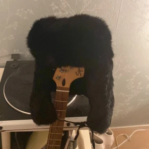Pälsmössa - Säljer denna coola pälsmössa eftersom den inte kommer till användning