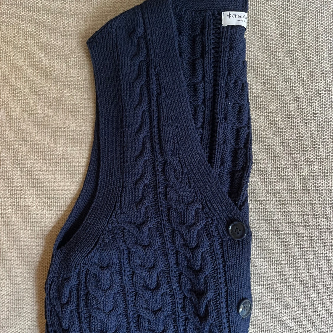 Kabelstickad väst - 92