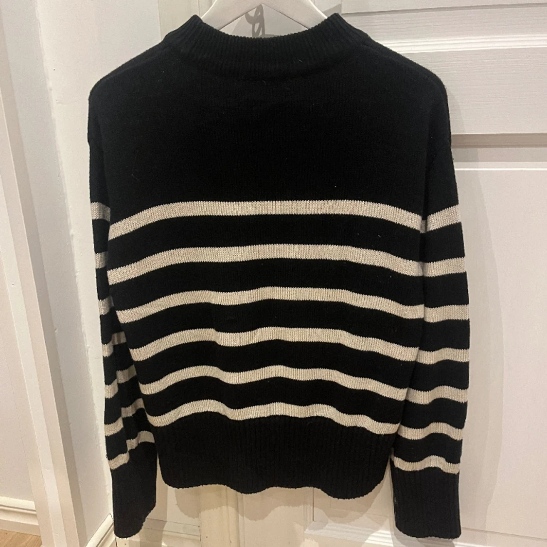stickad randig tröja  - 90