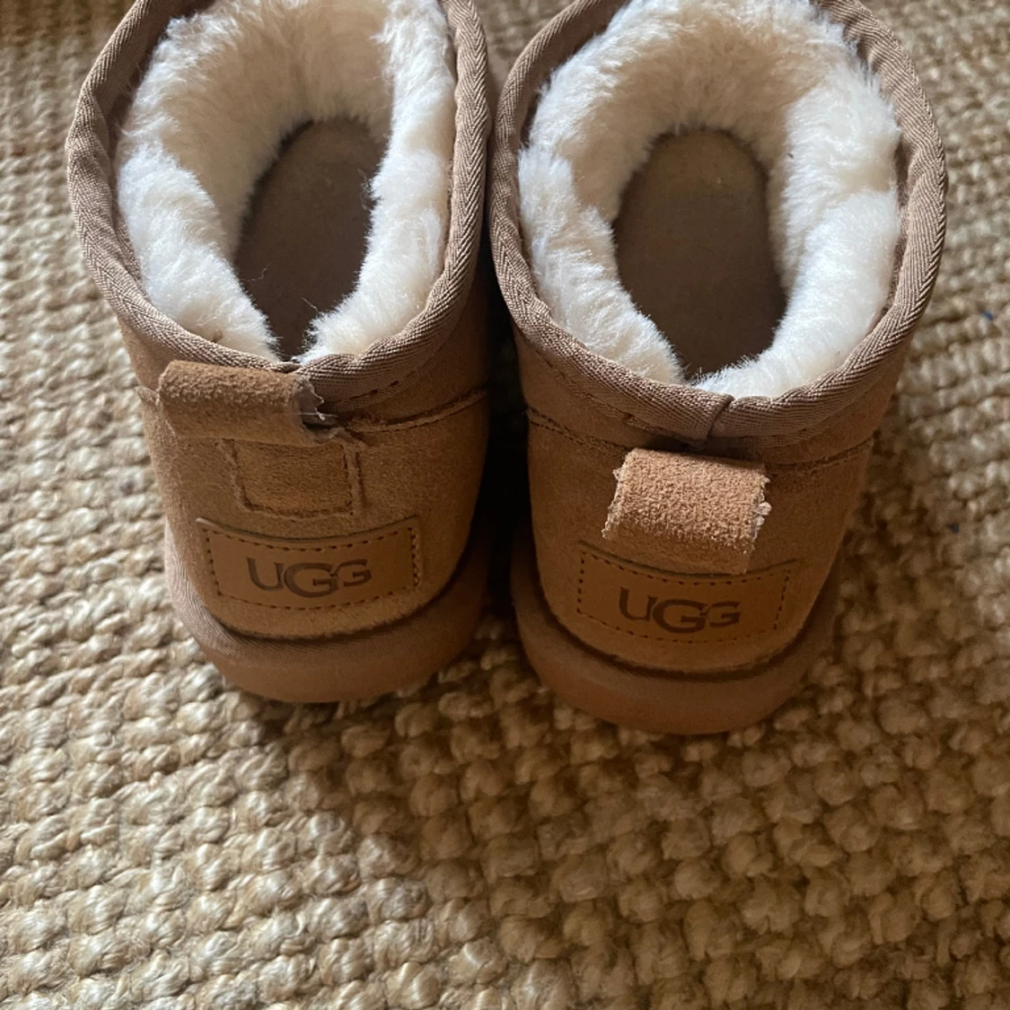 "Uggs" stl 35 - 91