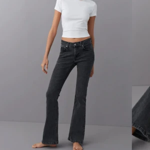 Lågmidjade jeans  - Jätte sköna jeans då ja säljer dom för de inte kommer till användning ❤️