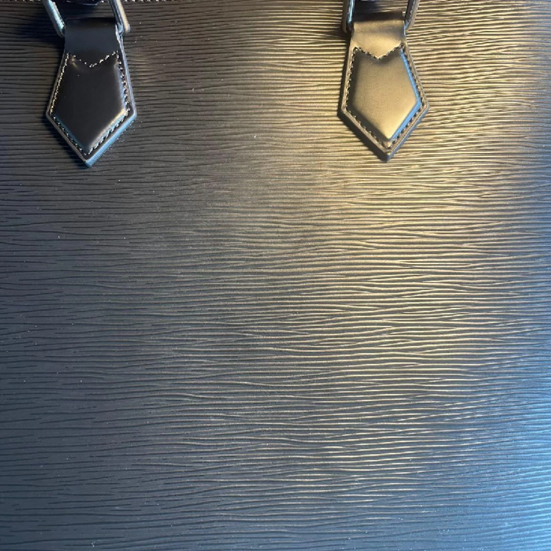 Louis Vuitton Dandy MM Briefcase - 90